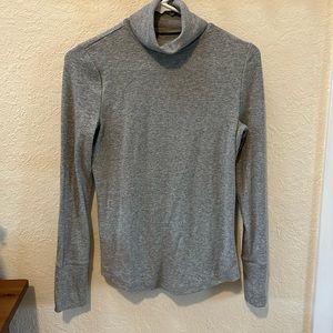 Gap grey ribbed turtleneck, size small